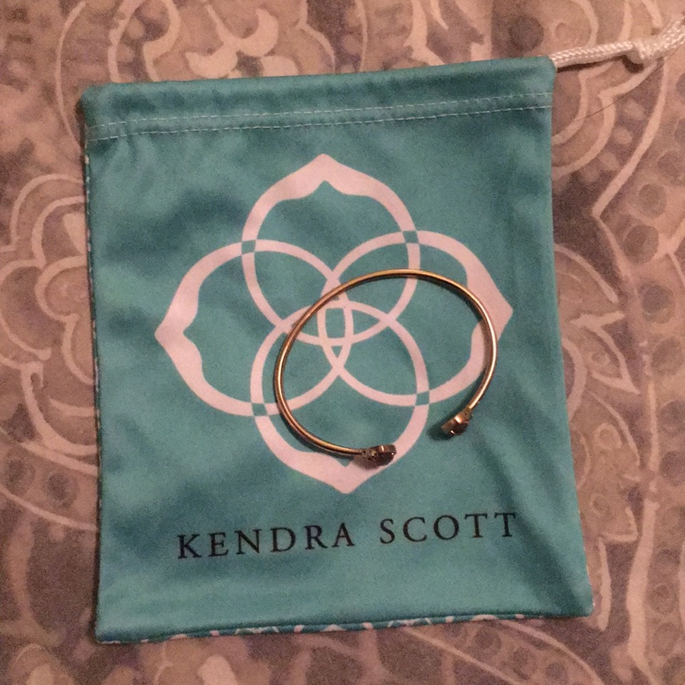 Kendra Scott bracelet